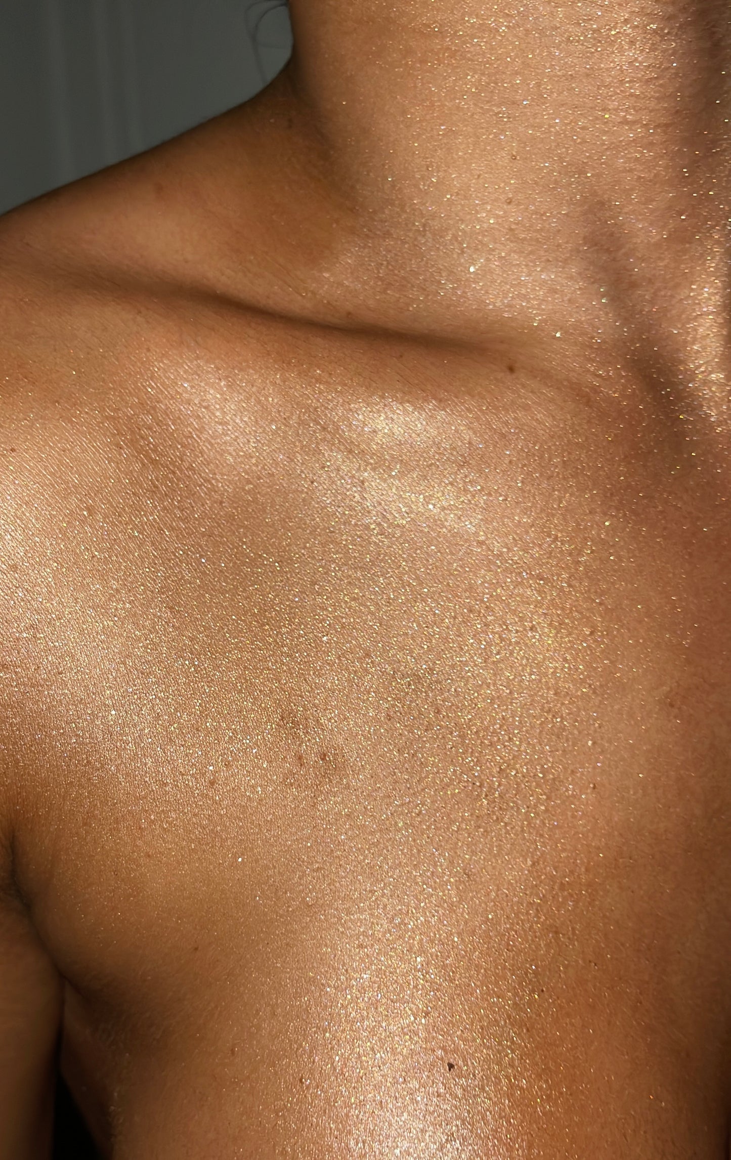 Glow Dust: Post Tan Setting Powder and All Over Body Shimmer